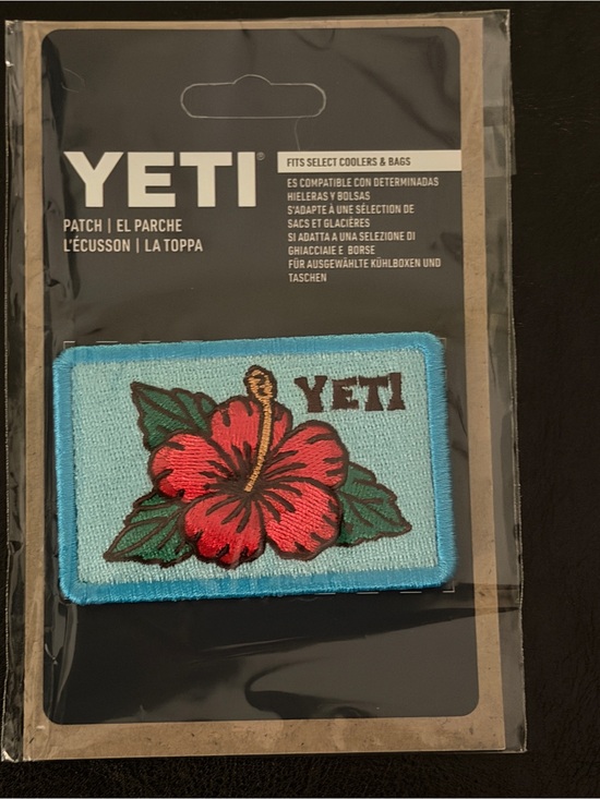 Yeti Accessories - YETI Hawaii Floral Hibiscus Patch in Aqua and Red